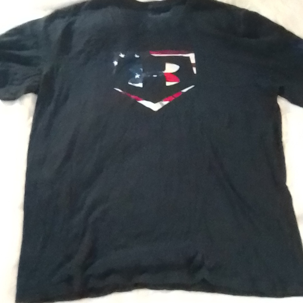 Mens Sz.XL UnderArmour HeatGear TShirt